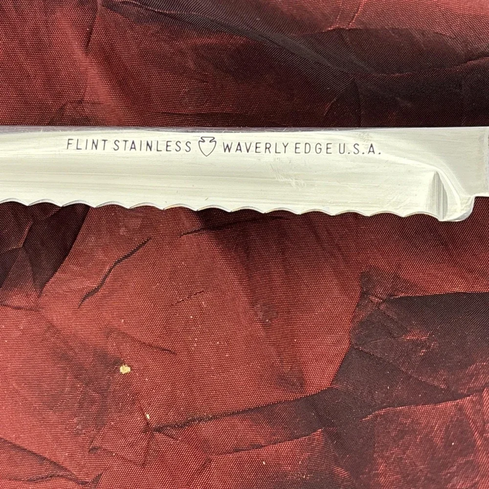 Flint Stainless Waverly Edge Serrated Bread Slicing Knife 9.5 In Blade Rounded